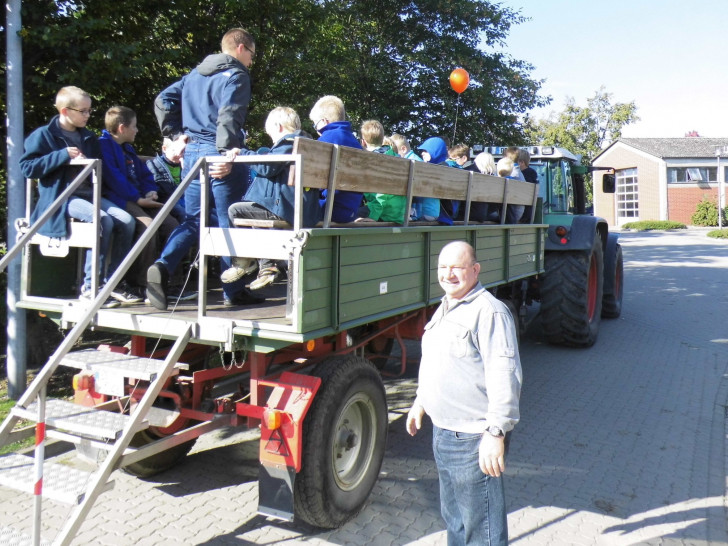 Start zur Fahrt auf die Rieselfelder, die an das Gelände der Kläranlage angrenzen. Foto: privat