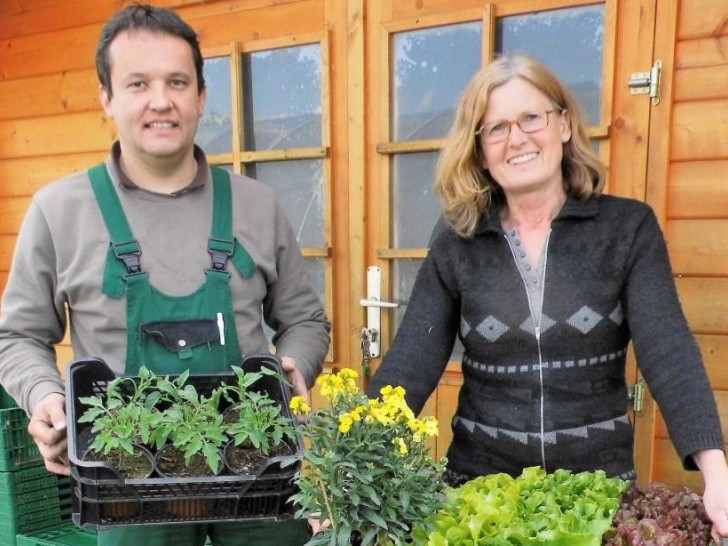 Laden gemeinsam zum "Tomatentag" in das Gärtnermuseum ein: Florian Kinne (Erster Vorsitzender) und Beate Pieper. Foto: Andreas Meißler