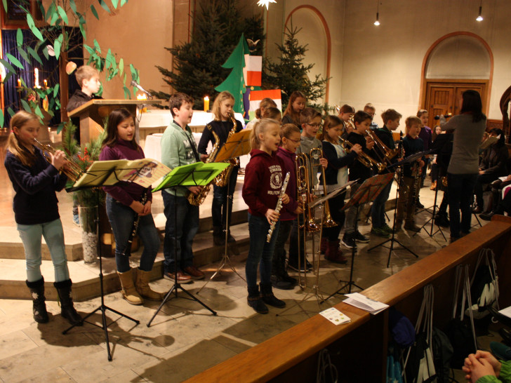 Das Theodor-Heuss-Gymnasium veranstaltete wieder einen Weihnachtsgottesdienst. Fotos: Privat