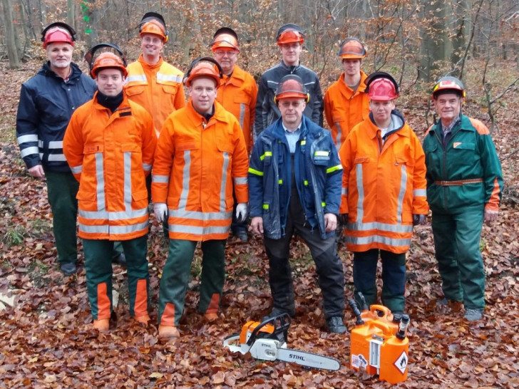 Feuerwehren übten an der Kettensäge. Foto: Privat