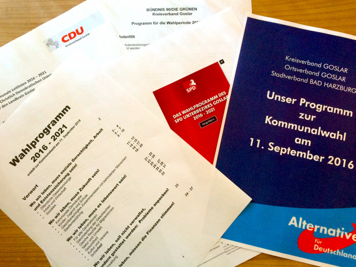 Auszüge der Wahlprogramme der Goslarer Parteien. Symbolfoto: Marc Angerstein
