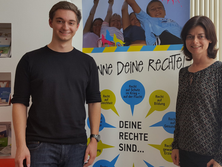 Bereits in seiner Facharbeit in der Schule hat sich Lukas Figge intensiv mit dem Aktionsplan „Kinderfreundliche Kommune“ auseinandergesetzt. Foto: Stadt Wolfsburg