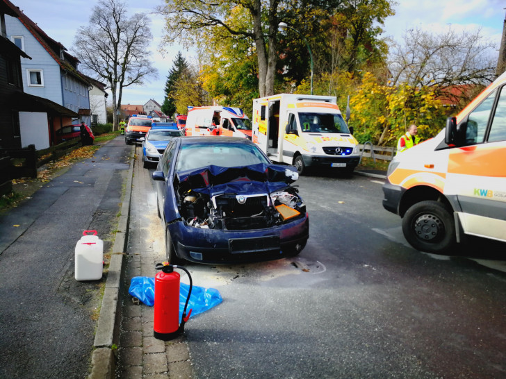 Mehrere Rettungswagen waren nach dem Unfall im Einsatz. Foto: Polizeikommissariat Oberharz