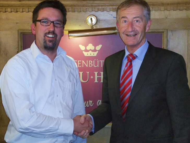 Andreas Boom (rechts) begrüßt Frank Weyhers. Foto: Privat