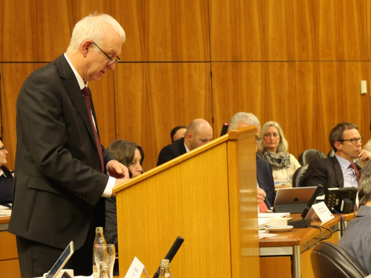 Stadtkämmerer Werner Borcherding erläuterte die Haushaltsplanungen. Foto: Eva Sorembik