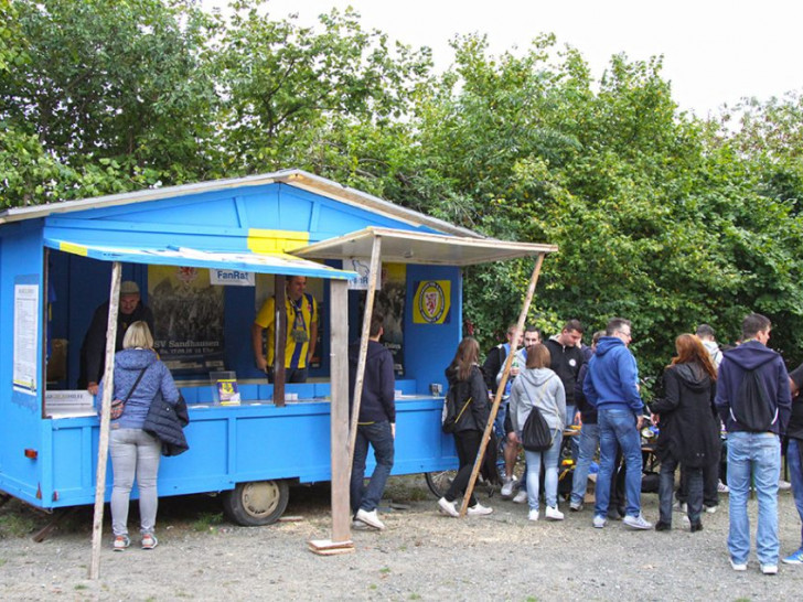 Der neue "Fanwagen" am Fanhaus. Foto: Bernhard Grimm