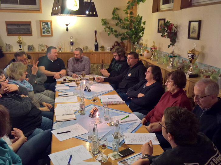 Bei der Sitzung am 31. Januar wurde in der Bauernstube bei Renneberg, die Planung für das Fest besprochen. Foto: Privat