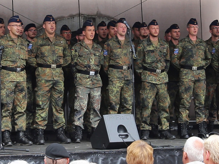 Die Bundeswehr möchte jungen Menschen eine berufliche Perspektive aufzeigen. Symbolfoto: Jan Weber