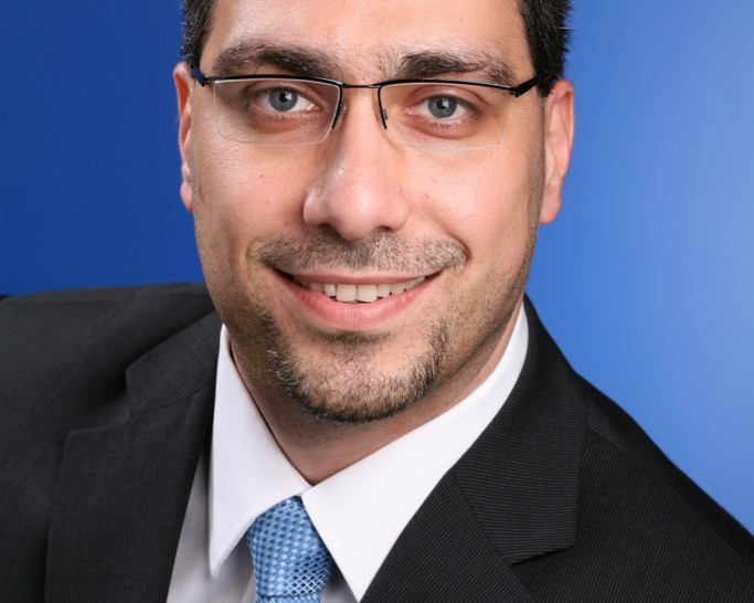 Dr. Sadiqu Al-Mousllie, Vorsitzender des Zentralrat der Muslime in Deutschland, teilte in einer Pressemitteilung mit, dass er allen in Deutschland Muslimen und Nicht-Muslimen eine friedvolle Zeit und einen schönen Sommer wünscht. Foto: Privat