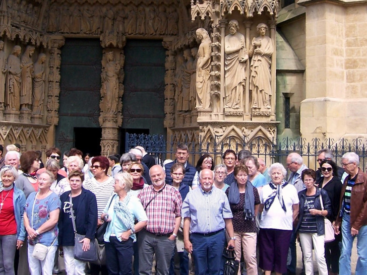 In Metz besichtigte die Lengeder CDU-Gruppe auch die Kathedrale mit den Fenstern von Marc Chagall. Foto: CDU-Lengede