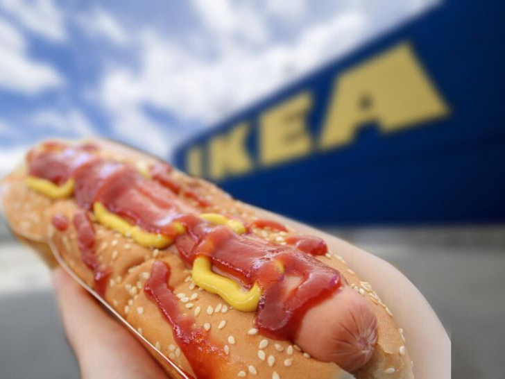 Kein Grund zur Sorge: IKEA verbannt die Hot Dogs nicht aus dem Sortiment. Foto: Nick Wenkel/Pixabay