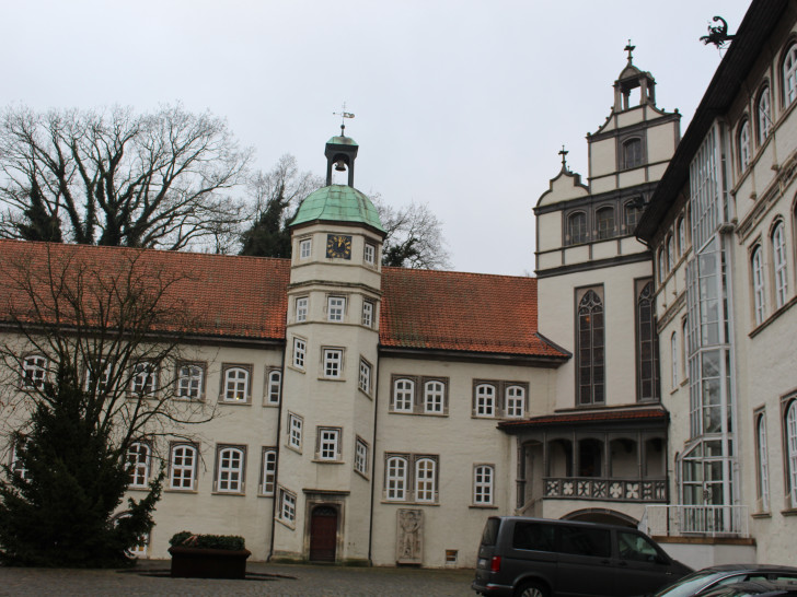 Die Gedenktafel könnte im Schlosshof im Bereich des alten Gefängnisses angebracht werden. Archivfoto: regionalHeute.de