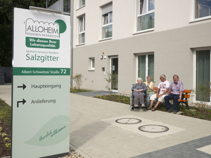 Die Alloheim Senioren-Residenz Salzgitter gibt jungen Menschen und Einsteigern kostenlos Tipps - Nach der Ausbildung richtig planen – Berufe in Pflege, Betreuung und Versorgung haben hervorragende Zukunftsaussichten. Foto: Alloheim Senioren-Residenz Salzgitter