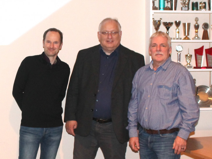von links: Bernd Telm, Vorsitzender der SPD Schandelah, Referent Gunter Wachholz, Thomas Klusmann, Vorsitzender der AfA, Unterbezirk Wolfenbüttel

Foto: SPD Unterbezirk Wolfenbüttel