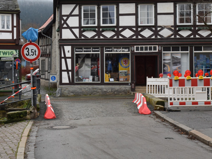 Für die Brücke Domstraße gilt eine Tonnagebegrenzung von 3,5 Tonnen. Fotos: Stadt Goslar