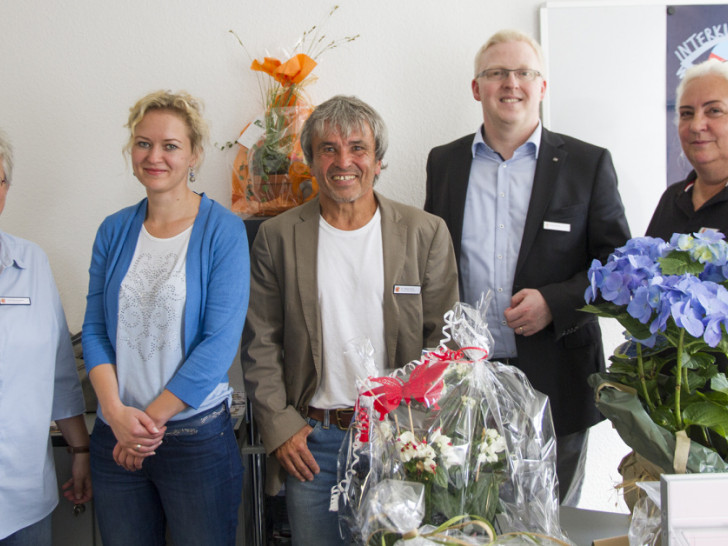 Von links: Sylja Baranowski (Verwaltungsleiterin), Tanja Pantazis (Vorstandsmitglied), Dr. Otmar Dyck (2. Vorsitzender), Falk Hensel (Vorsitzender) und Astrid Hunke (Leiterin der Frewilligenagentur)