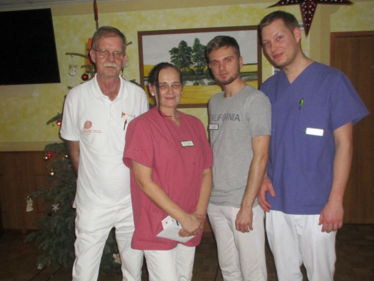 Die Silvester- und Neujahrsnachtwachen: Michael Wittkowski, Manuela Winterboer, Ozenan Corbic und Ingmar Sorgatz (v. li.). Foto: DLS