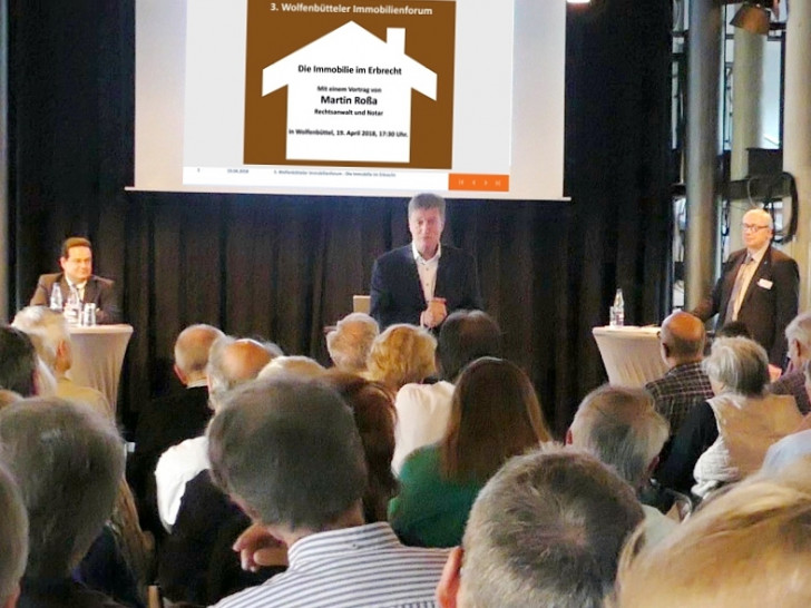 Martin Roßa (Mitte) referierte zum Thema Immobilie und Erbrecht. Foto: PROFICON GmbH
