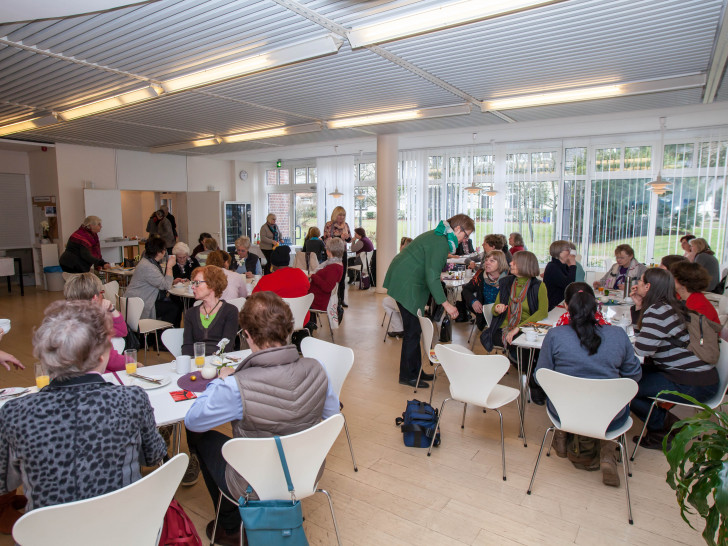Anlässlich des Weltfrauentags am 8. März luden die Gleichstellungsbeauftragten von Stadt und Landkreis zum internationalen Frühstück ein. Foto: Alec Pein