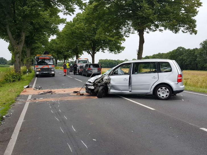 Erst am gestrigen Sonntag hat es auf der B 4 zwischen Meinholz und Thune wieder einen schweren Unfall mit sechs Verletzten gegeben. Foto:  aktuell24 (DC)