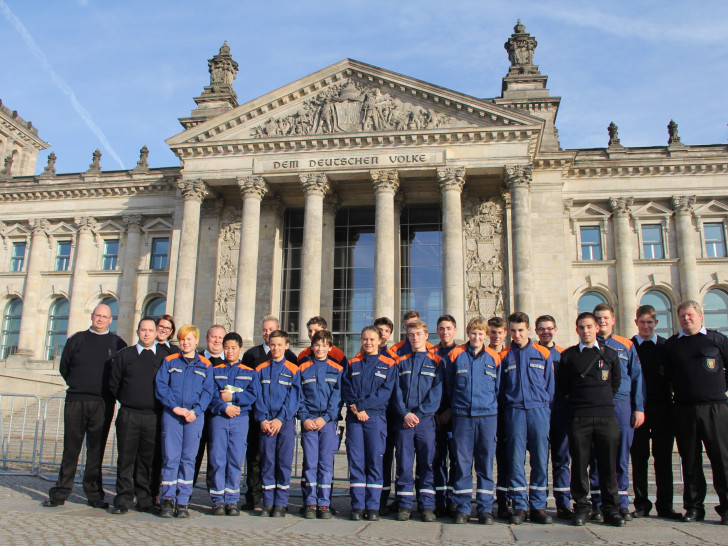 Die letzten Tage der Herbstferien nutzte die Jugendfeuerwehr Goslar für einen Besuch des politischen Berlins. Fotos: Feuerwehr Goslar 