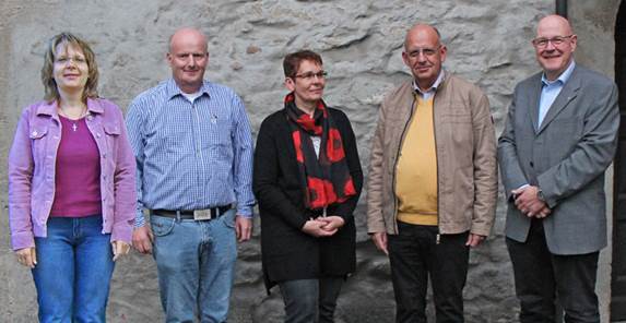 Kirchen in Börßum, Achim und Bornum beantragen Fusion zur „Evangelisch-lutherischen Petrusgemeinde Börßum“. Von links: Die Kirchenvorstandsvorsitzenden Miriam Wegener (Bornum), Dieter Petersen (Achim), Astrid Gödecke (Börßum) mit Pfarrer Rolf Fröhlich und dem Pfarrverbandsvorsitzenden Christian Wolff Foto: Privat