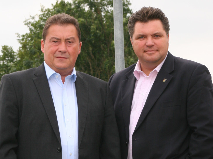 Uwe Lagosky (li.) und Uwe Schäfer wollen Fahrzeuge des Landkreises nachrüsten, um schwere Unfälle aufgrund des "toten Winkels" zu vermeiden. Foto: CDU