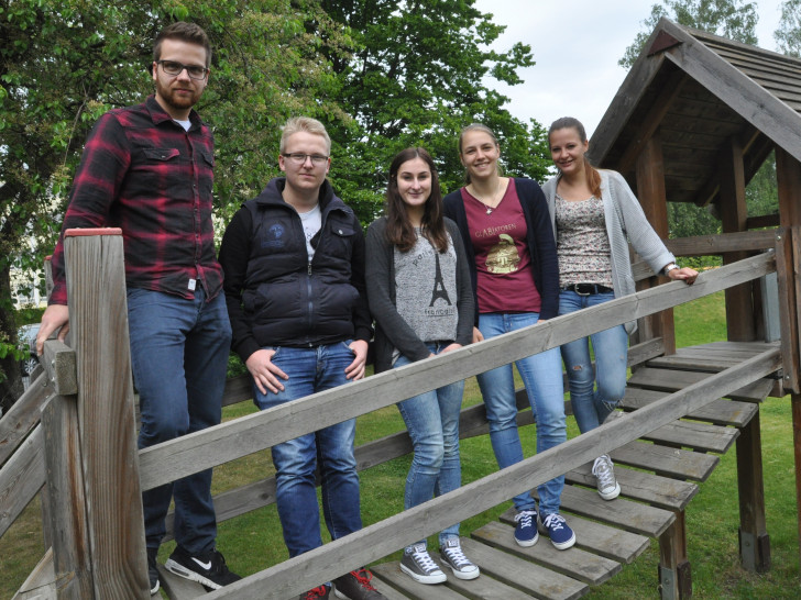 Für Eric Deutsch (von links), Christoph Fuhrmeister, Merle Hornburg,
Leonie Wegmann und Marianne Spanka endet bald das FSJ bei der
Lebenshilfe.  Foto: Lebenshilfe