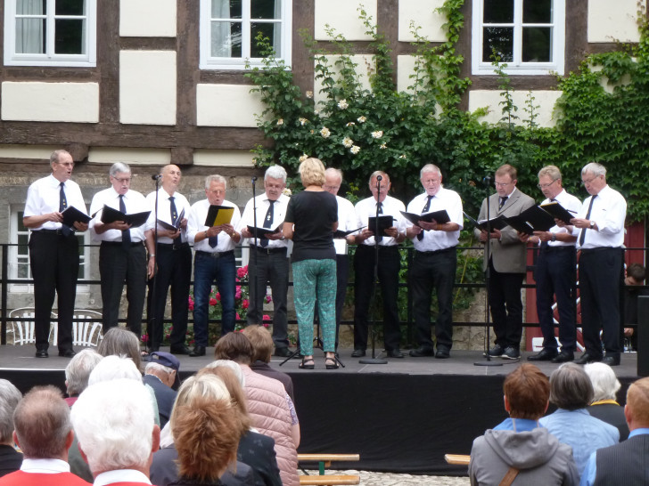 Der MGV Erkerode verabschiedet sich mit einem Abschlusskonzert. Foto: Jens Henschel
