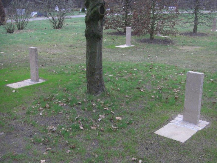 Neue Urnengrabstätten auf dem Nordfriedhof. Foto: Stadt Wolfsburg