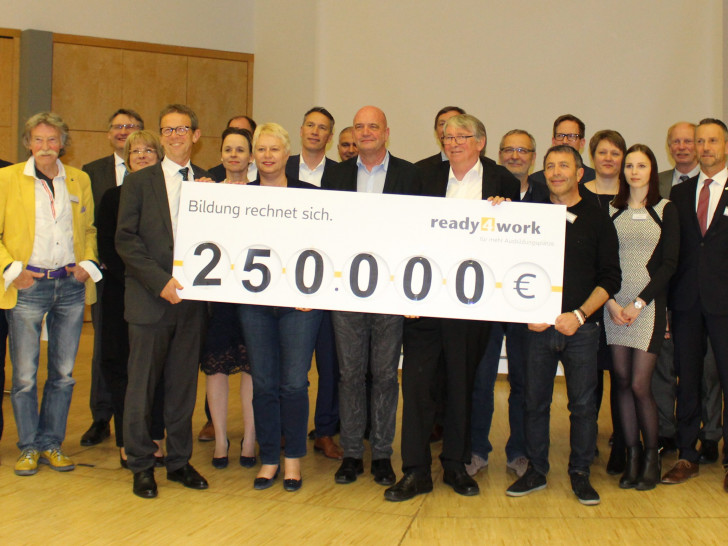250.000 Euro gibt es vom Aktionsbeirat für ready4work. Foto: Eva Sorembik