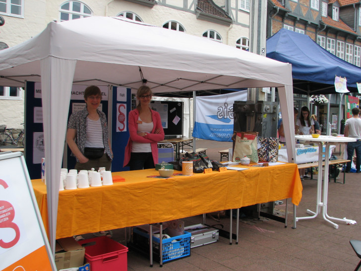 Am Samstag den 11.Juni beteiligt sich die Werkstatt Solidarische Welt e.V. mit einem Stand vor den Bankhaus Seeliger am Umweltmarkt. Foto: Beate Koch