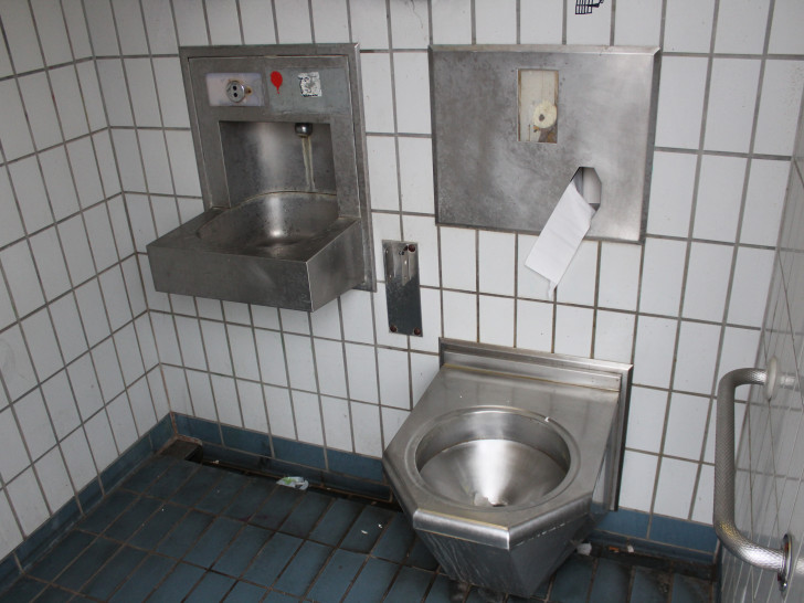 Der SoVD hält den Zustand der WC-Anlage