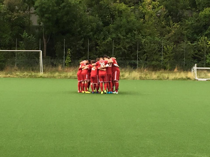 Fußball-Kreisligist VfB Rot-Weiß und Bezirksligist Freie Turner II trennten sich in einem Testspiel 1:1 remis. Foto: privat