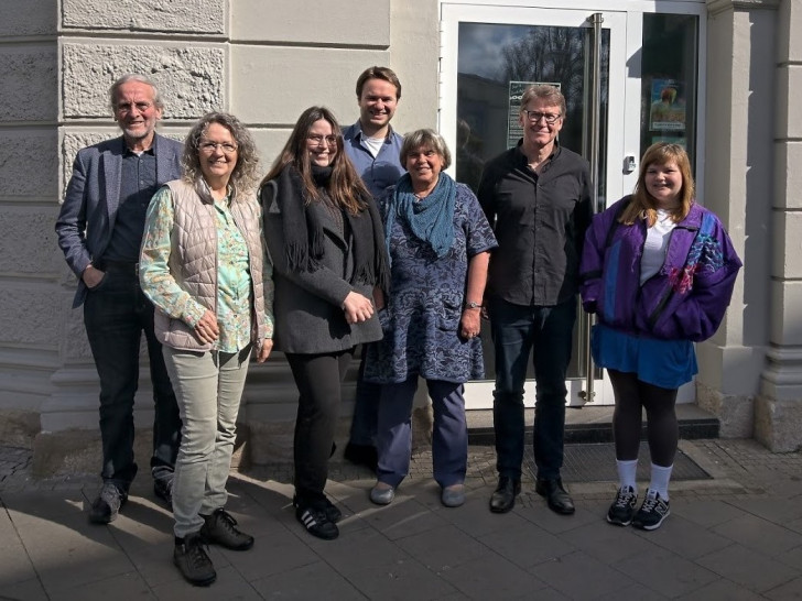 Von links: Dr. Helmut Blöcker, Beate Gries, Annika Naber, Helge Böttcher, Dr. Elke Flake, Dr. Rainer Mühlnickel und Lisa-Marie Jalyschko.