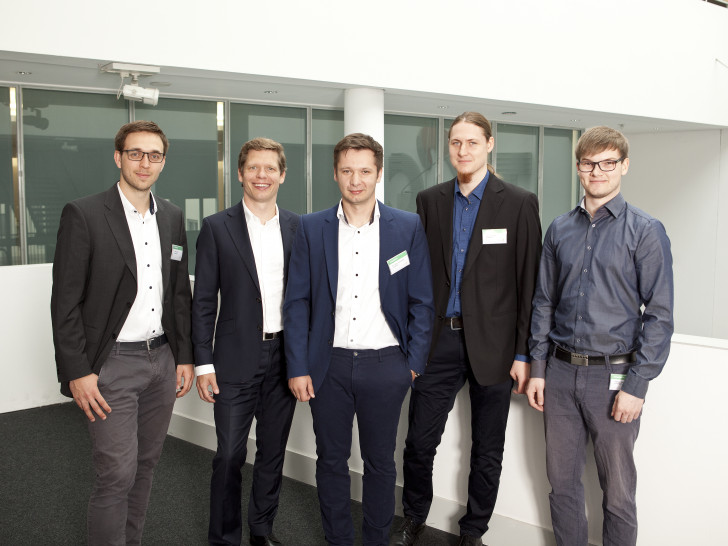 Felix Geilert, Robin Gast, Dr. Silviu Homoceanu, Dennis Klose, Niklas Kiehne (v. li.). Foto:
Wirtschaftsförderung Dortmund