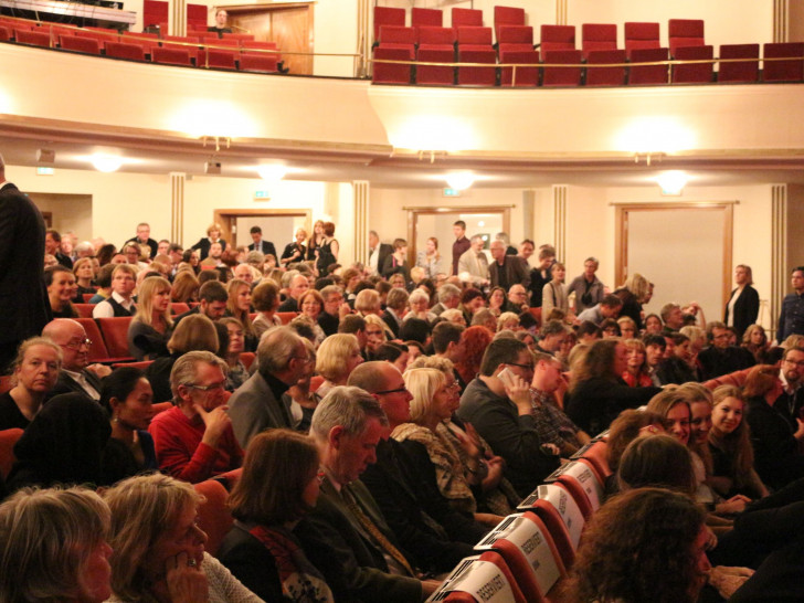 Dem Publikum wird am 27. Januar im Brunnnetheater Loriot geboten. Foto: Robert Braumann