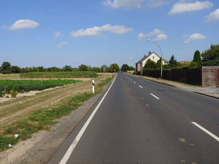 Die Peiner Straße weist bisher keinen Radweg auf. Foto: Alexander Panknin