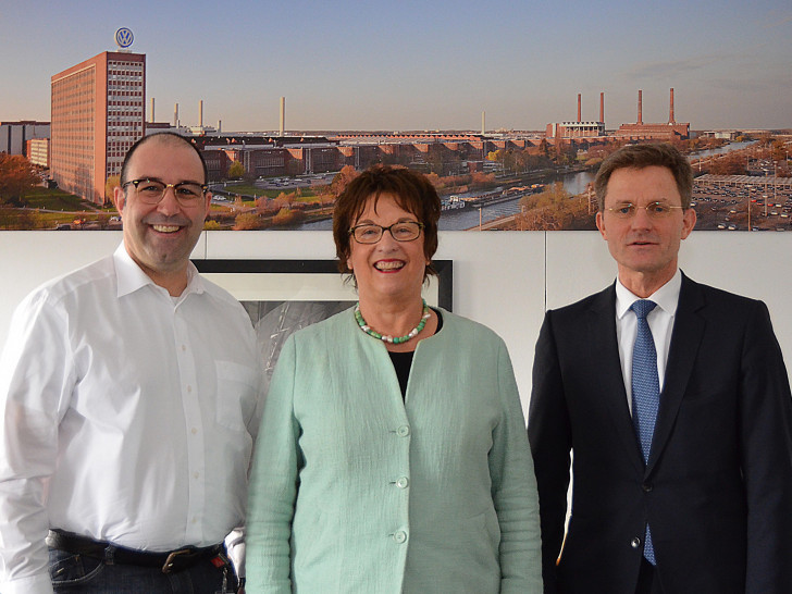 Stephan Wolf, Brigitte Zypries und Christian Bleiel. Foto: Volkswagen Betriebsrat