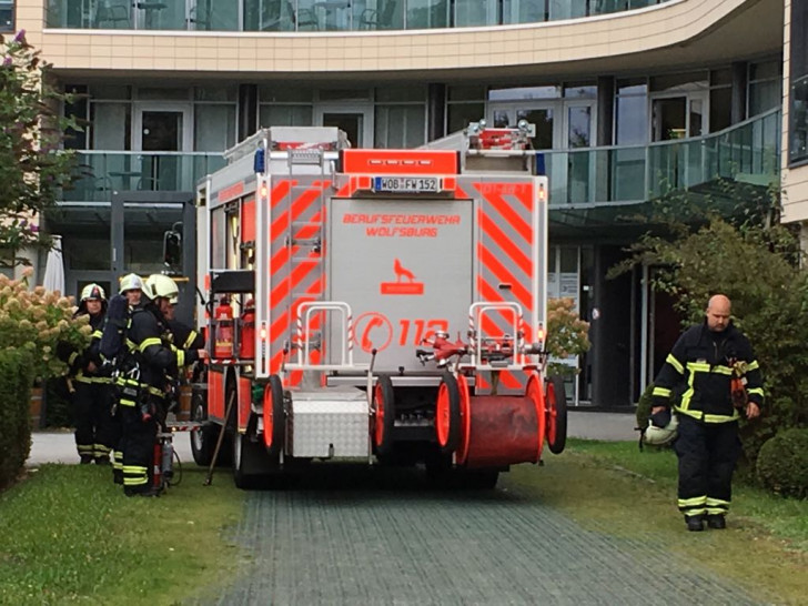 Eine Spülmaschine sorgte heute Mittag für den Einsatz der Feuerwehren im Städtischen Klinikum. Foto: Eva Sorembik