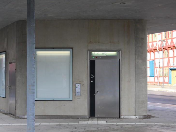 Toilettenhäuschen Kornmarkt. Foto: Max Förster