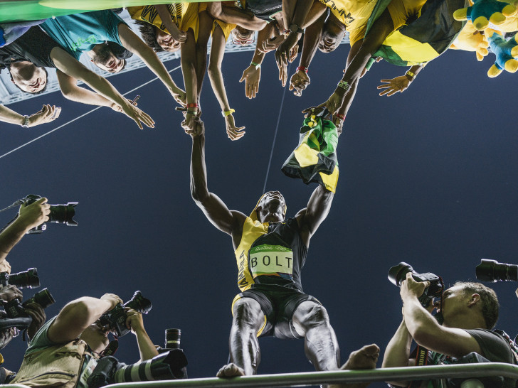Das Bild des freien Fotografen Sebastian Wells (20)  mit dem Titel „Heldenhaft“ wurde zum „Sportfoto des Jahres“ gewählt. Die Aufnahme entstand beim 100-Meter-Finale der Olympischen Spiele am 14. August 2016 in Rio De Janeiro. Foto: Sebastian Wells