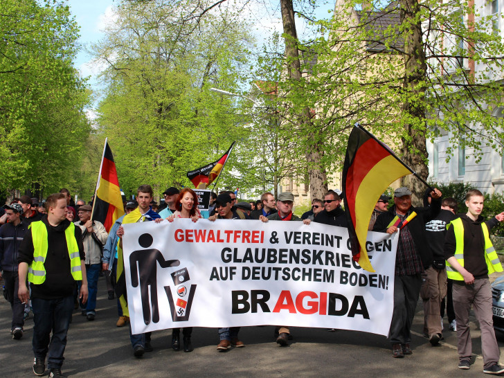 Bragida-Rednerin Sigrid Schüßler will gewählte Parteien abschaffen  regionalHeute.de