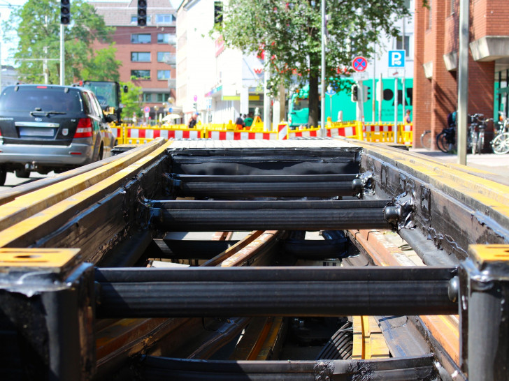 Die neuen Gleise sind eingesetzt, die Bauarbeiten am Hagenmarkt sind abgeschlossen. Foto: Sina Rühland