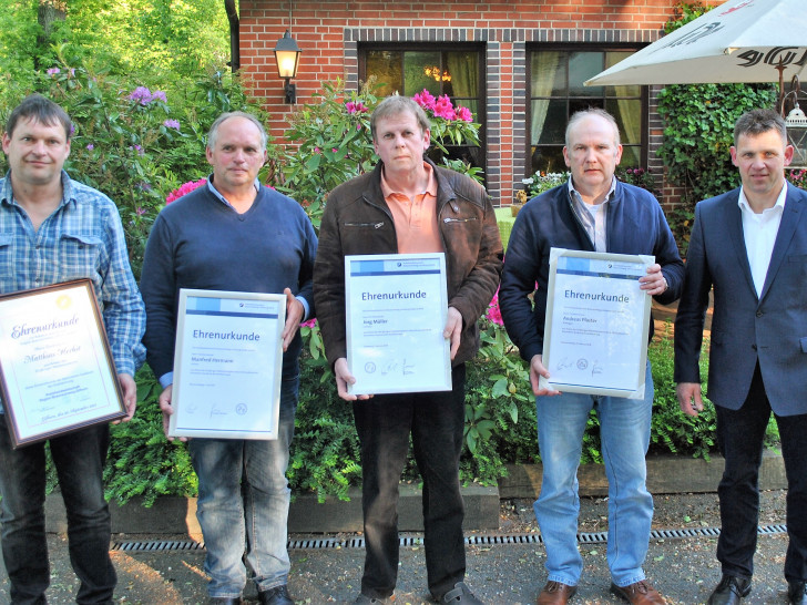 Matthias Herbst, Manfred Hermann, Jörg Müller, Andreas Plaster, Michael Braun (v. li.). Foto: Kreishandwerkerschaft Region Braunschweig-Gifhorn