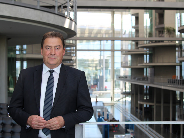 Der Bundestagsabgeordnete Uwe Lagosky freut sich über die Investitionen des Bundes. Foto: CDU