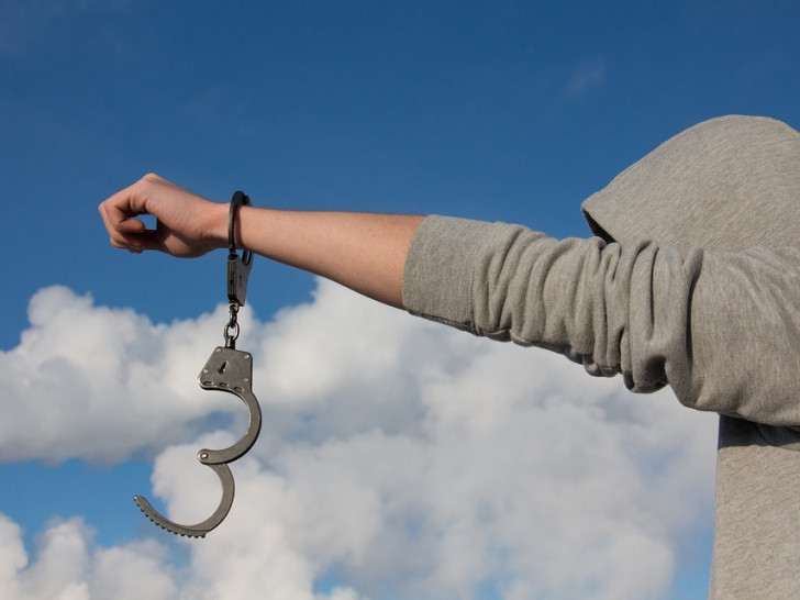 Ab sofort kann man sich online Hilfe suchen, um sich von seiner Sucht zu befreien. Symbolbild: Pixabay