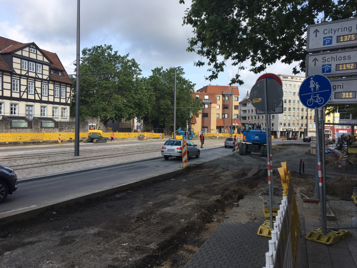 Bereits im vergangenen Jahr sorgte die Baustelle Stobenstraße für einige entnervte Autofahrer. Foto: Alexander Dontscheff
