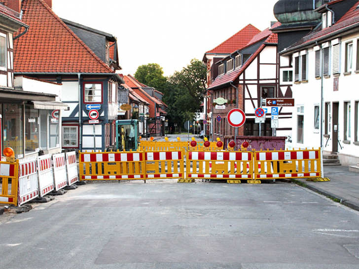 In der Bahnhofstraße müssen die Fernwärmeleitungen erneuert werden. Foto: André Ehlers