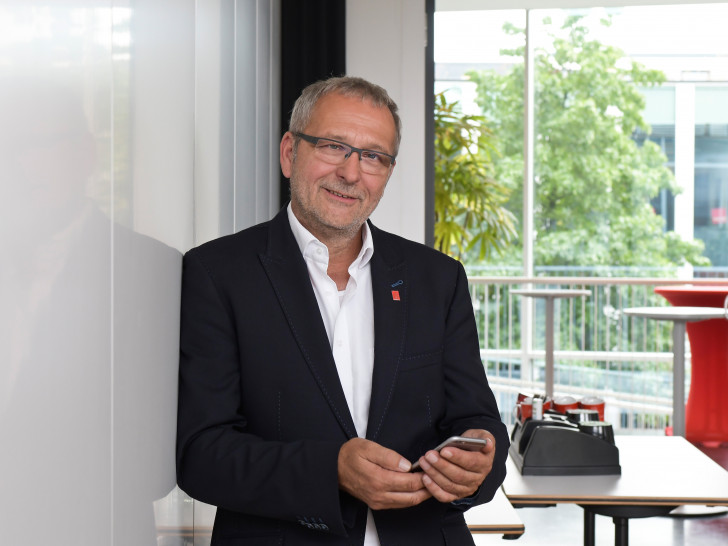 Der 1. Bevollmächtigte der IG Metall Wolfsburg, Hartwig Erb, ist zufrieden. Foto: IG Metall 